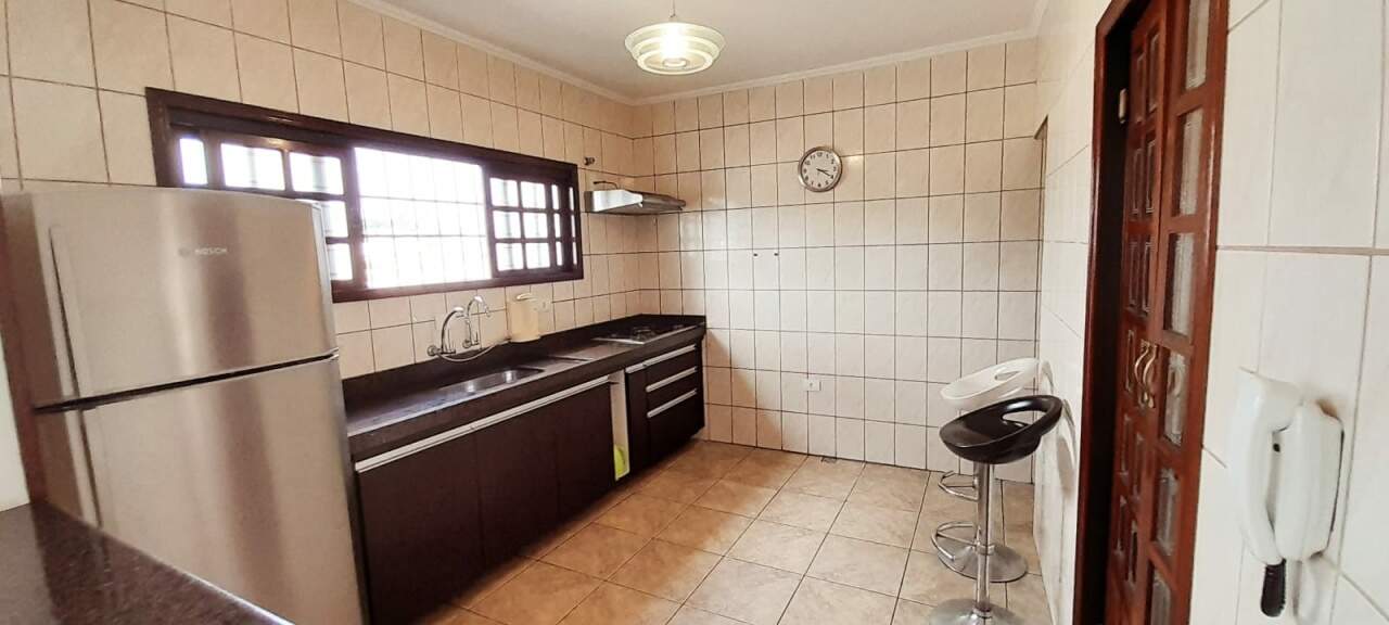 Casa à venda com 3 quartos, 280m² - Foto 9