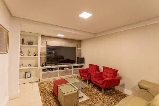 Sobrado à venda com 4 quartos, 197m² - Foto 4