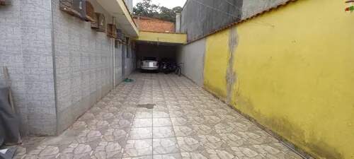 Sobrado à venda com 4 quartos, 135m² - Foto 2