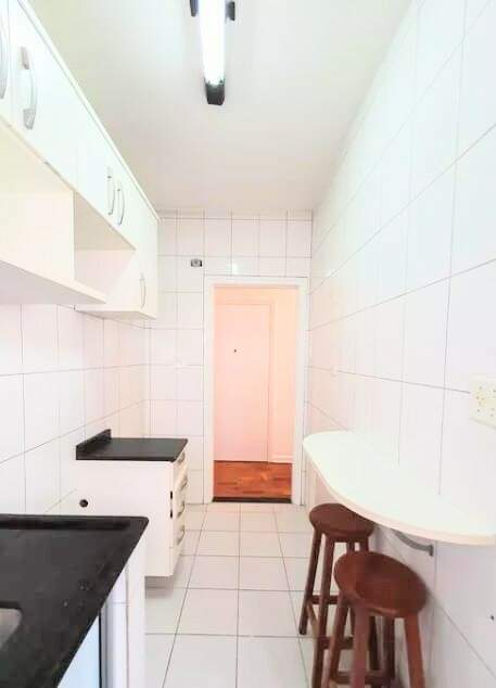 Apartamento à venda com 2 quartos, 60m² - Foto 1