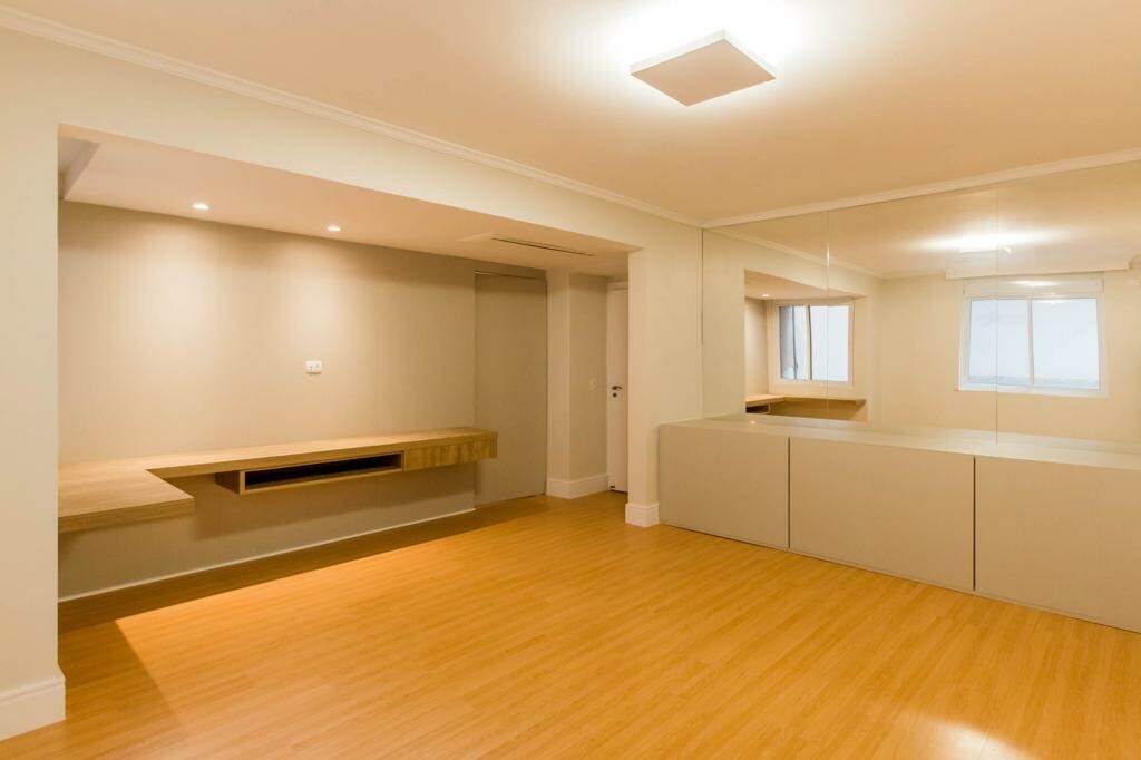 Apartamento à venda com 3 quartos, 215m² - Foto 15