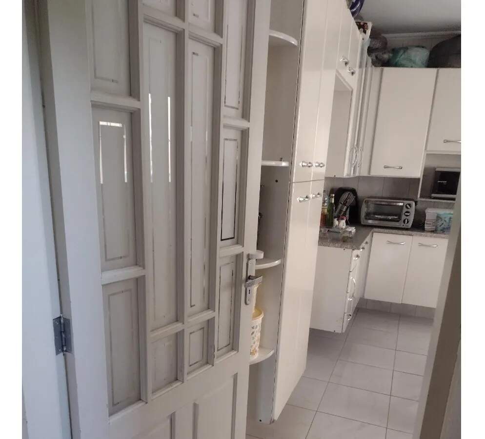 Sobrado à venda com 4 quartos, 150m² - Foto 2