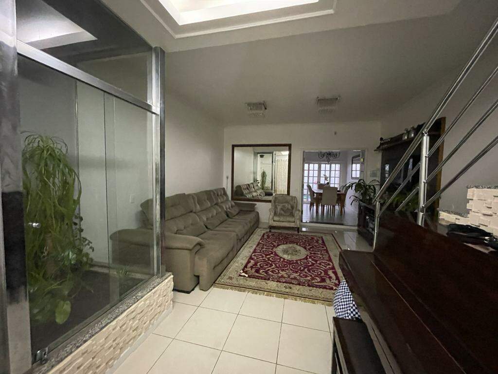 Casa à venda com 3 quartos, 200m² - Foto 9