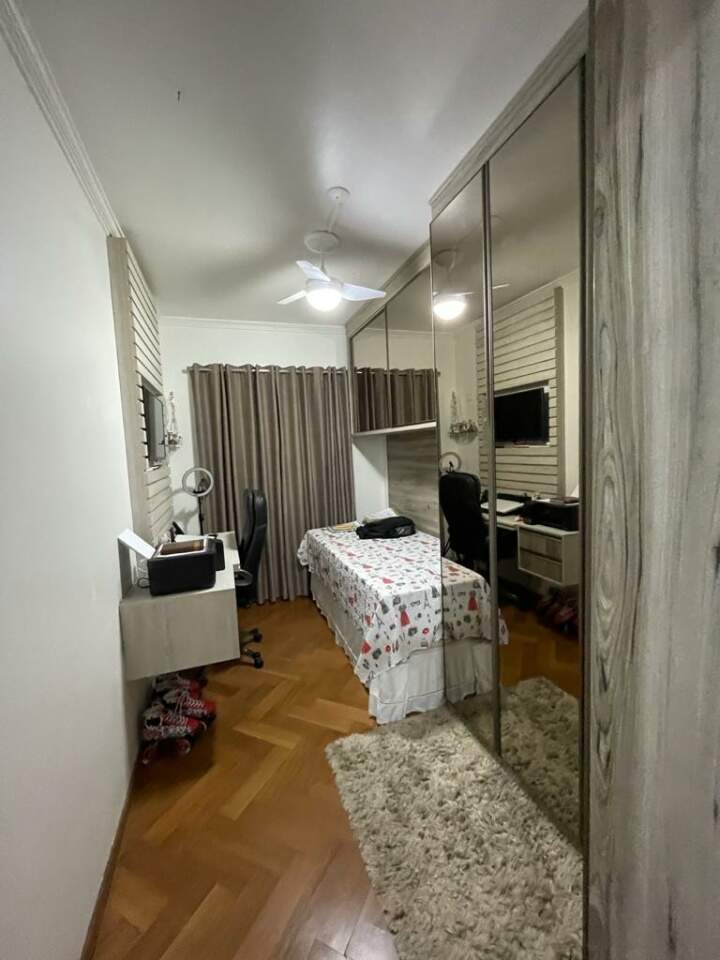 Casa à venda com 3 quartos, 200m² - Foto 10