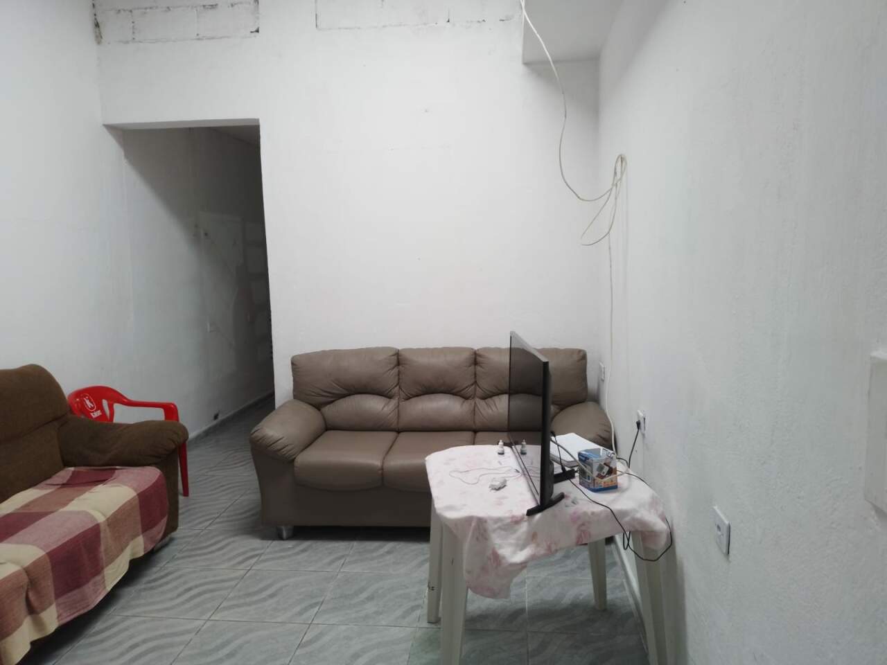 Sobrado à venda com 6 quartos, 120m² - Foto 1