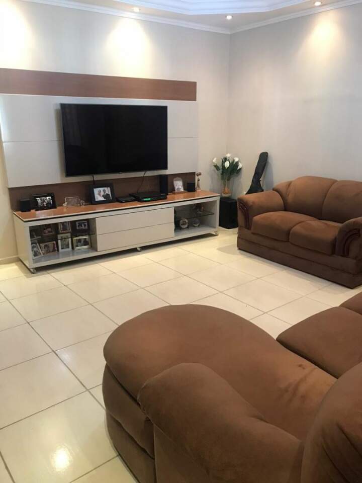 Casa à venda com 3 quartos, 203m² - Foto 7