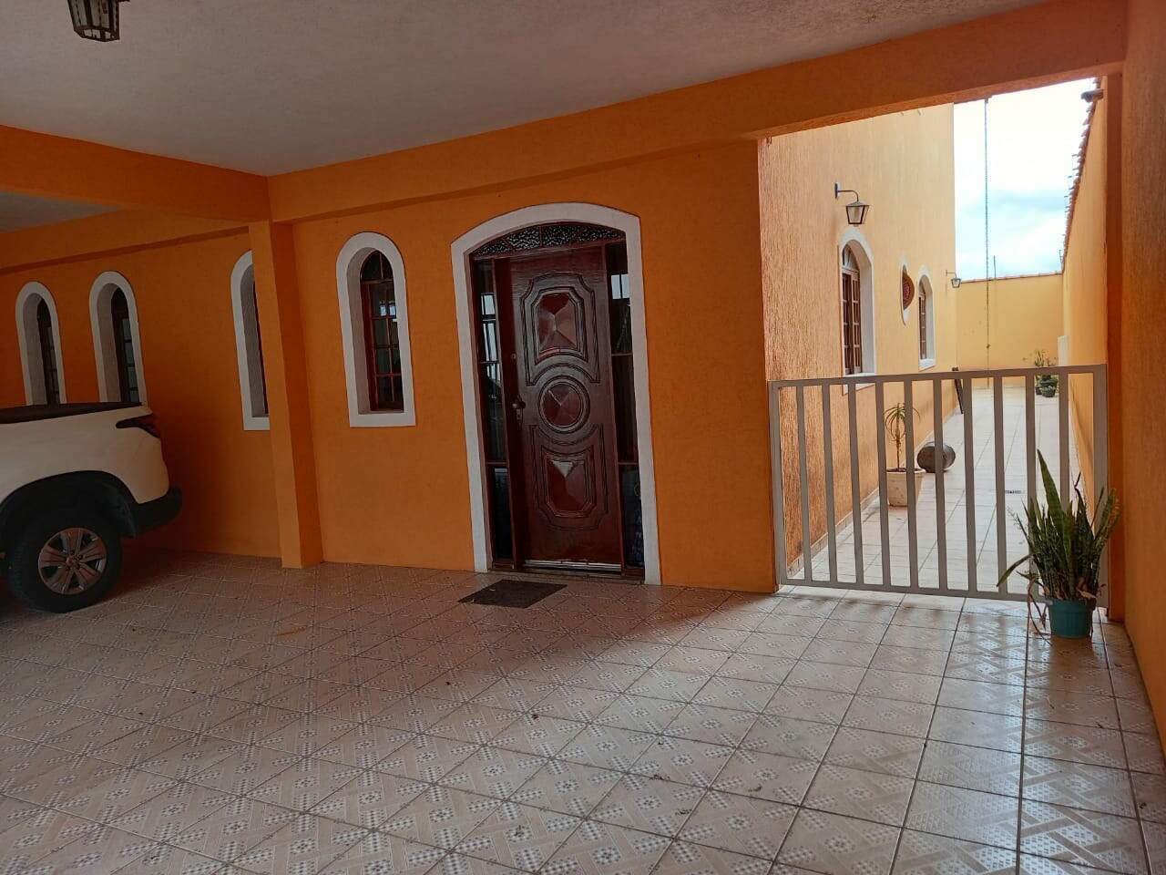 Casa à venda com 3 quartos, 409m² - Foto 2