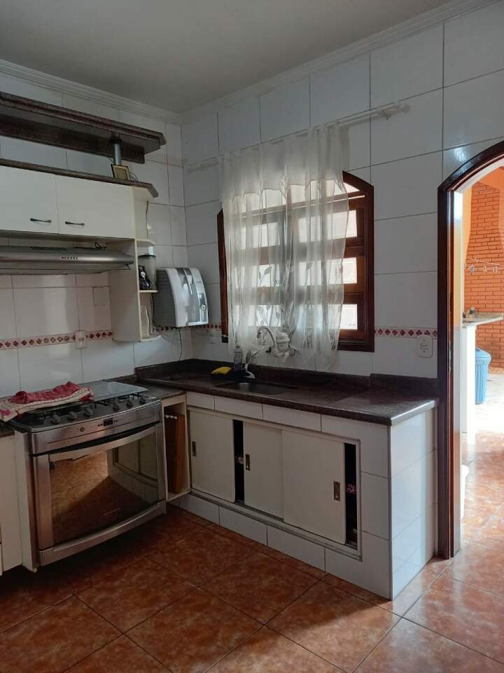 Casa à venda com 3 quartos, 409m² - Foto 8