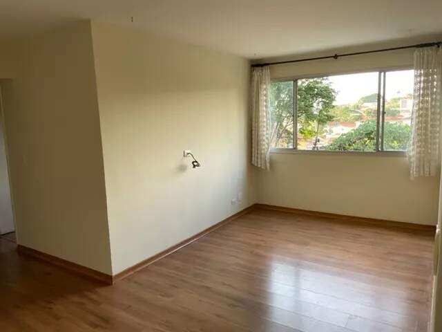 Apartamento à venda com 2 quartos, 72m² - Foto 1