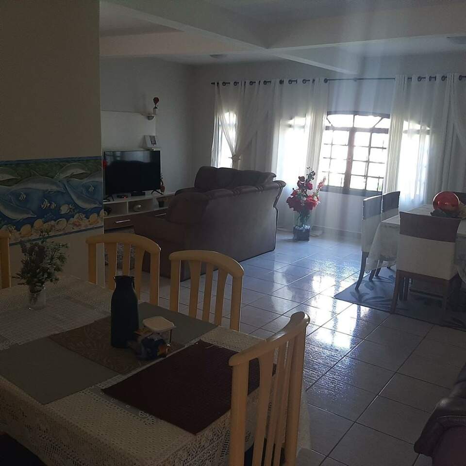 Casa à venda com 4 quartos, 300m² - Foto 16