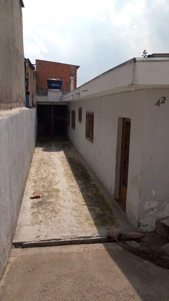 Casa à venda com 3 quartos, 150m² - Foto 2