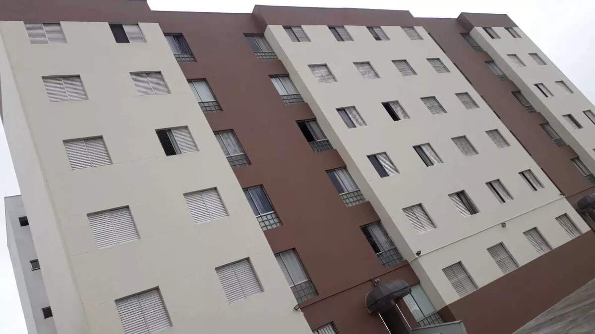 Apartamento à venda com 2 quartos, 65m² - Foto 2