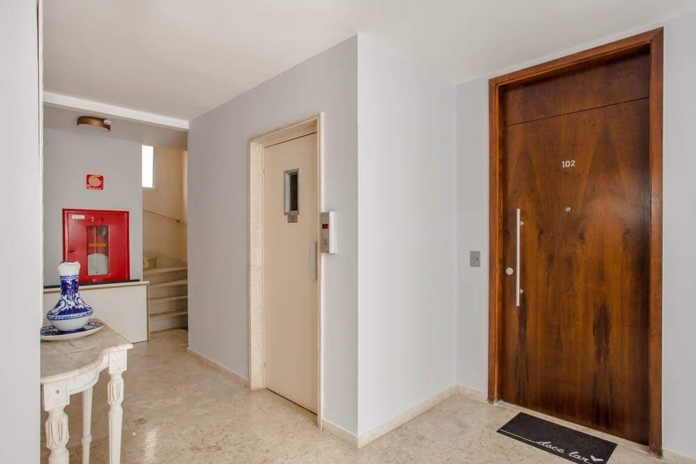 Apartamento à venda com 4 quartos, 180m² - Foto 10