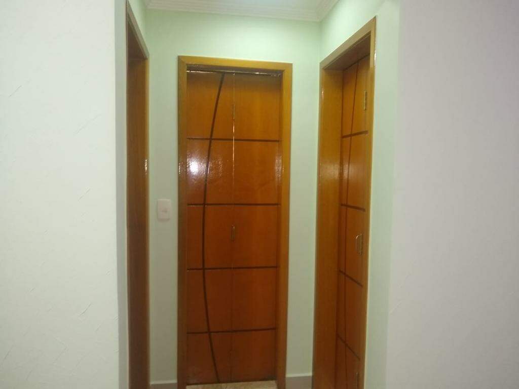 Apartamento à venda com 2 quartos, 65m² - Foto 4