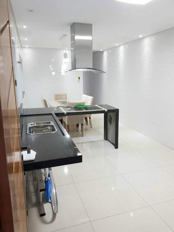 Sobrado à venda com 3 quartos, 140m² - Foto 1