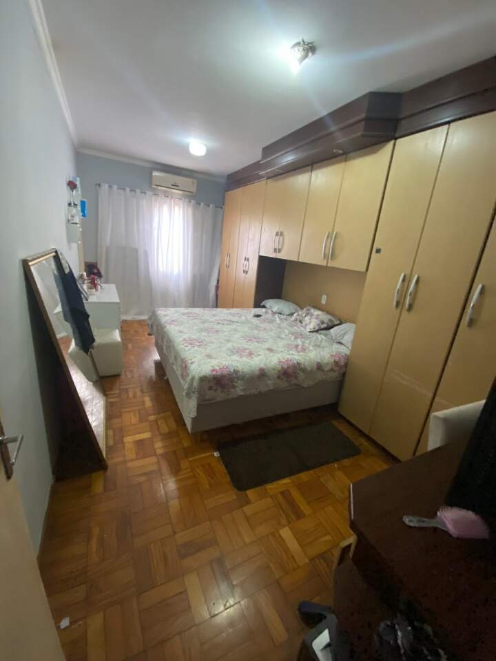 Casa à venda com 2 quartos, 180m² - Foto 9