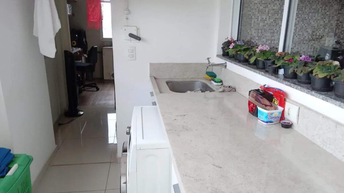 Apartamento à venda com 3 quartos, 135m² - Foto 27