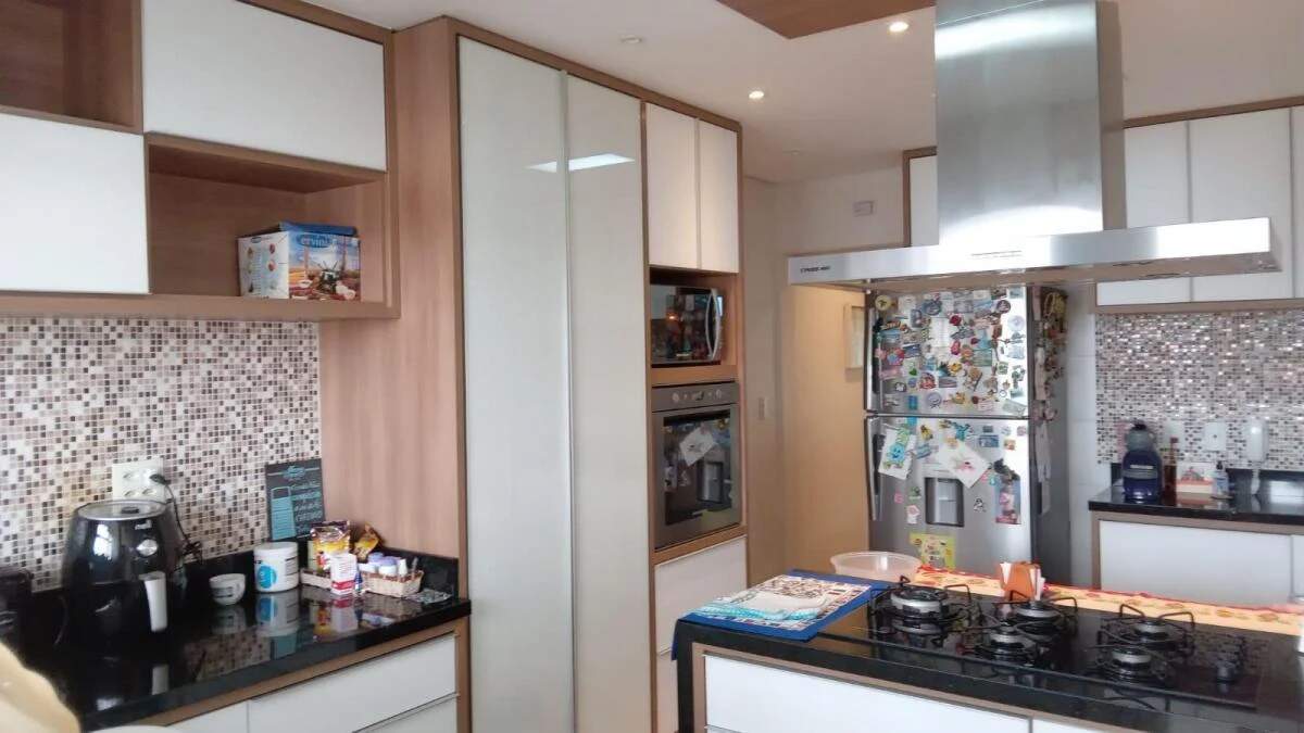 Apartamento à venda com 3 quartos, 135m² - Foto 12