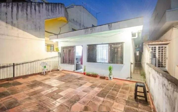 Casa à venda com 4 quartos, 320m² - Foto 3