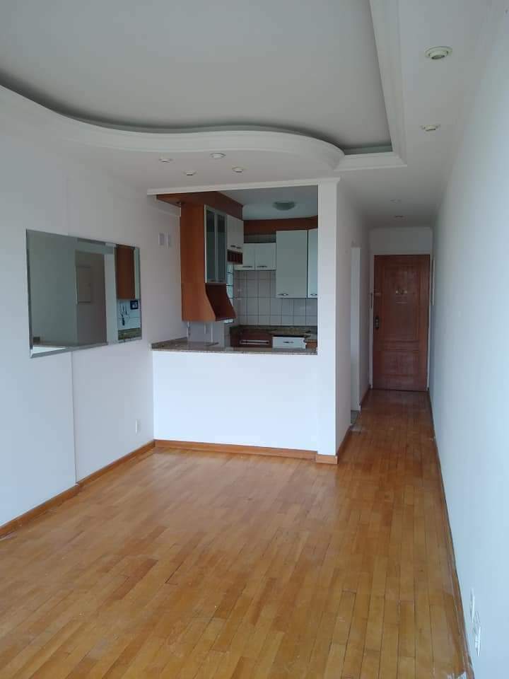 Apartamento à venda com 2 quartos, 64m² - Foto 2