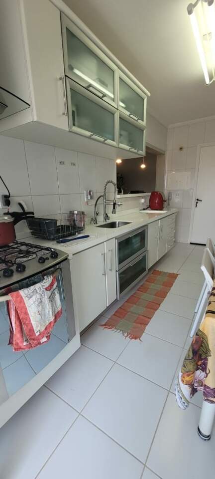 Apartamento à venda com 2 quartos, 81m² - Foto 3