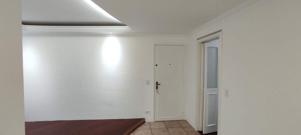 Apartamento à venda com 2 quartos, 68m² - Foto 3