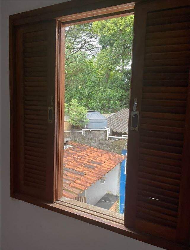 Casa à venda com 5 quartos, 250m² - Foto 5