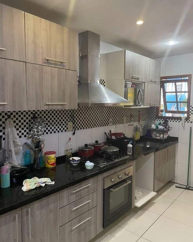 Casa à venda com 5 quartos, 250m² - Foto 8