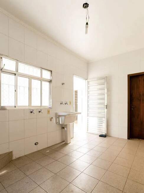 Casa à venda com 3 quartos, 360m² - Foto 5