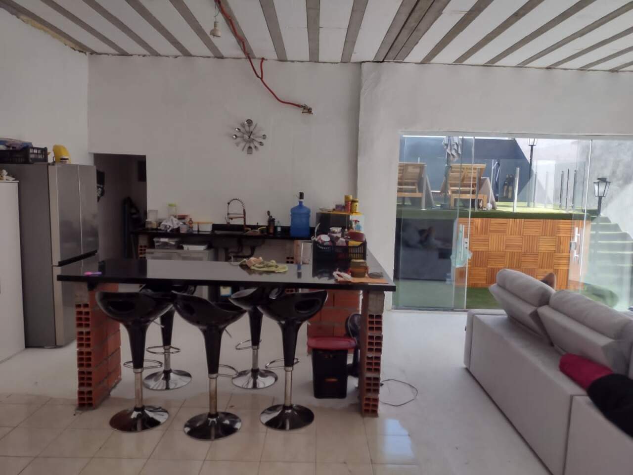 Sobrado à venda com 3 quartos, 270m² - Foto 1