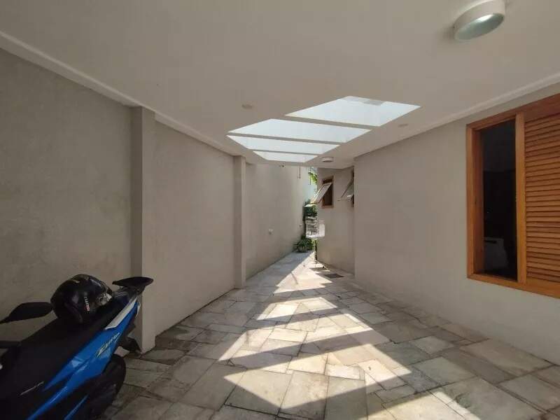 Casa à venda com 4 quartos, 170m² - Foto 7