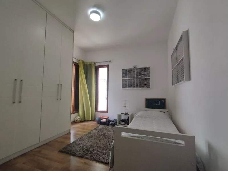 Casa à venda com 4 quartos, 170m² - Foto 9