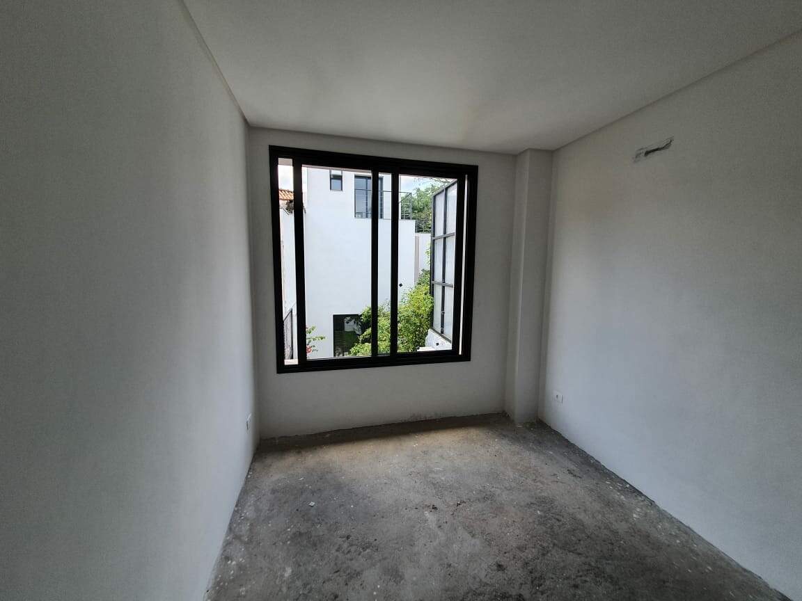 Casa à venda com 3 quartos, 97m² - Foto 12