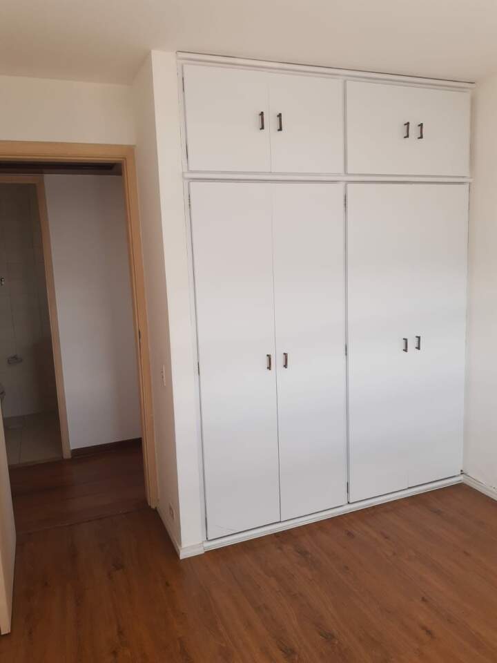 Apartamento à venda com 3 quartos, 75m² - Foto 31