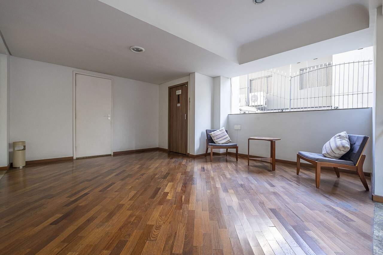 Apartamento à venda com 3 quartos, 142m² - Foto 1