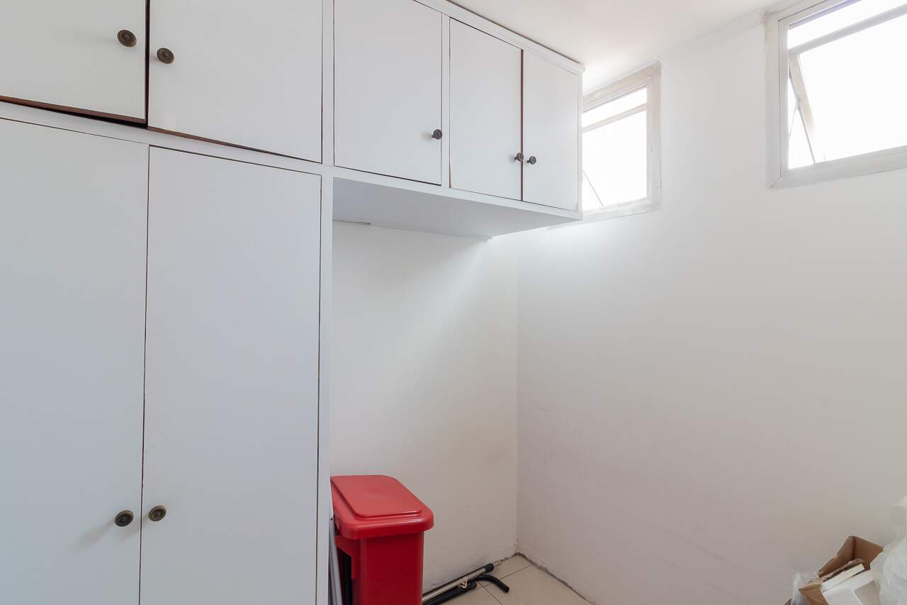 Apartamento à venda com 3 quartos, 142m² - Foto 25