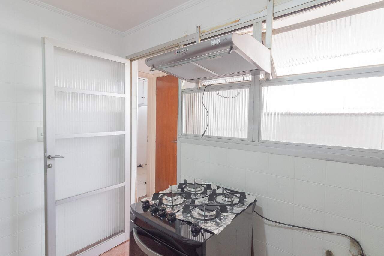 Apartamento à venda com 3 quartos, 142m² - Foto 10