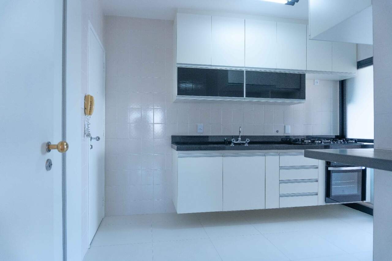 Apartamento à venda com 3 quartos, 95m² - Foto 9