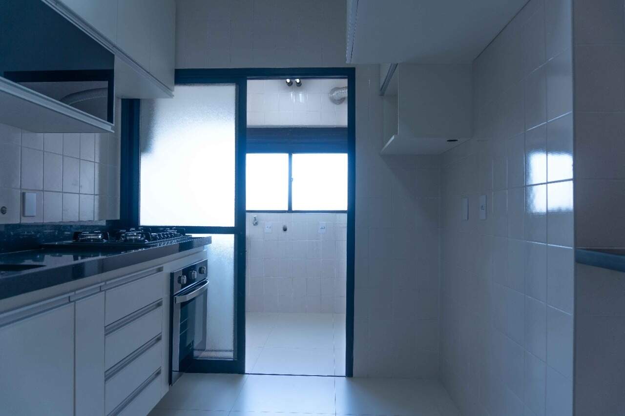 Apartamento à venda com 3 quartos, 95m² - Foto 18