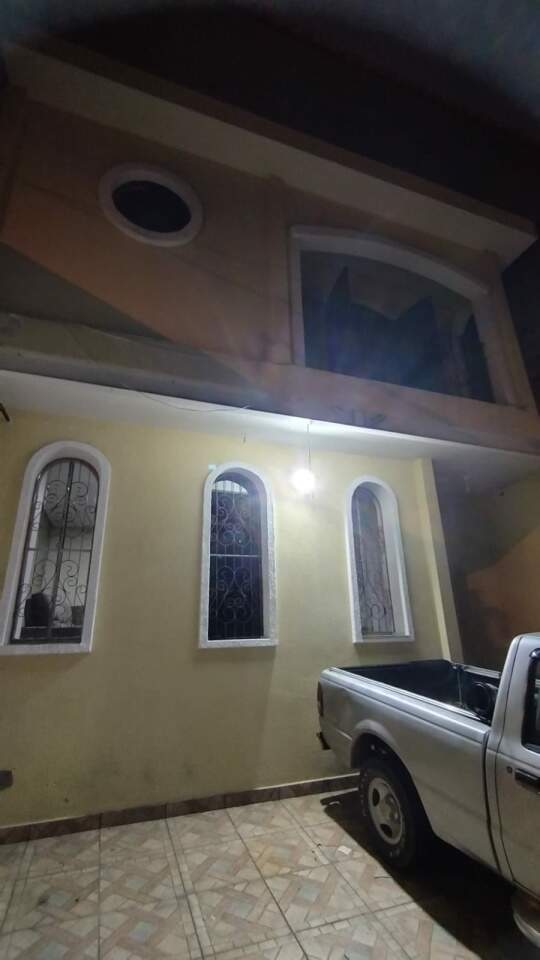 Sobrado à venda com 2 quartos, 176m² - Foto 3