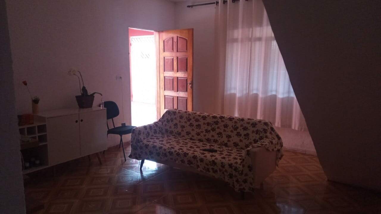 Sobrado à venda com 2 quartos, 250m² - Foto 2