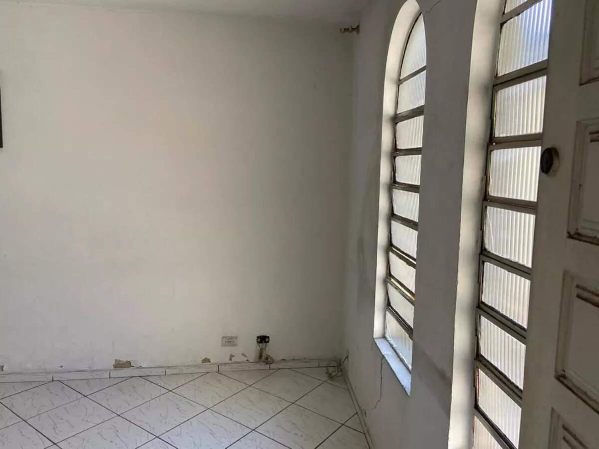 Sobrado à venda com 3 quartos, 100m² - Foto 2