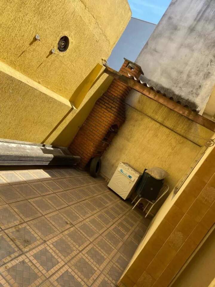 Sobrado à venda com 3 quartos, 100m² - Foto 4