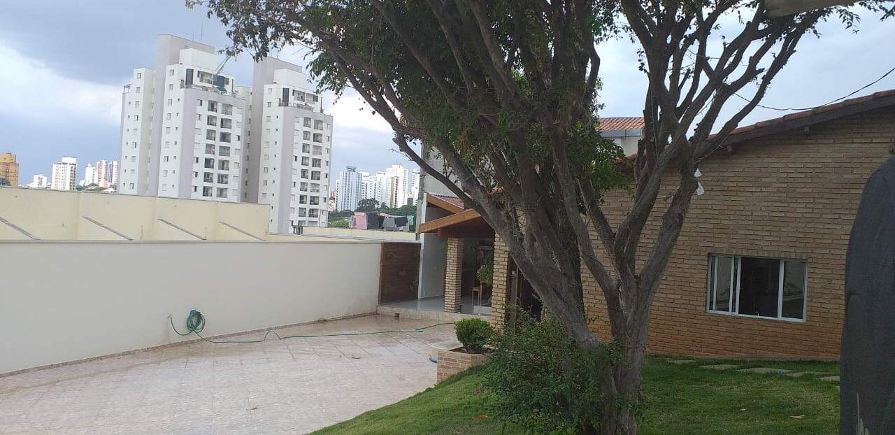 Casa à venda com 3 quartos, 300m² - Foto 11