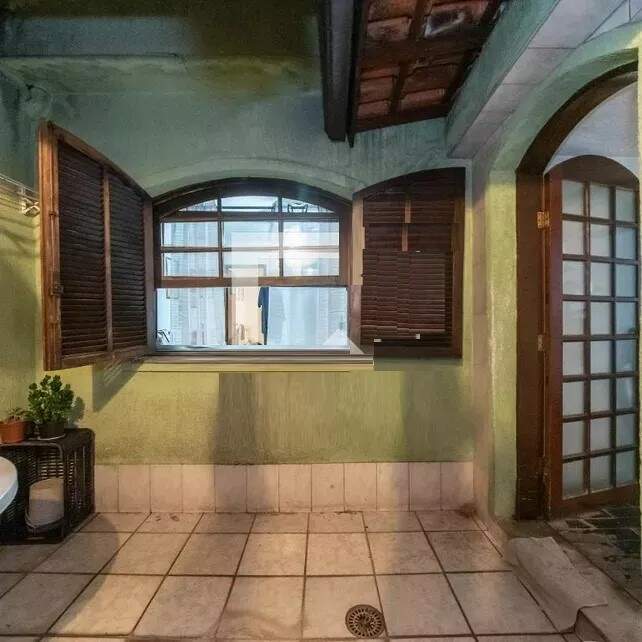 Casa à venda com 3 quartos, 140m² - Foto 2