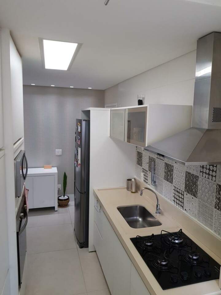 Apartamento à venda com 2 quartos, 62m² - Foto 4