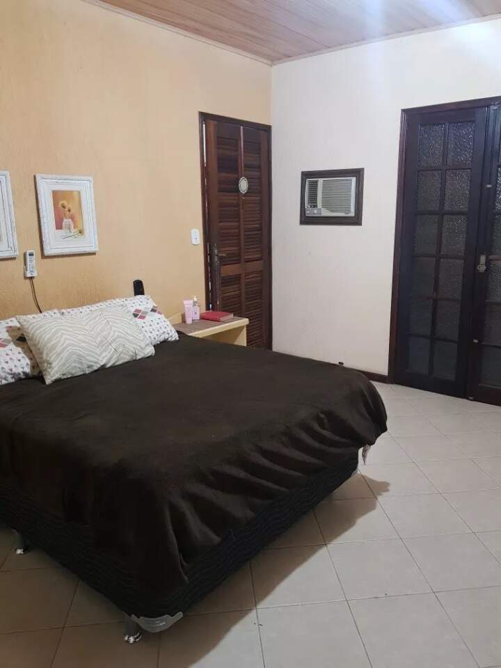 Casa à venda com 3 quartos, 300m² - Foto 8