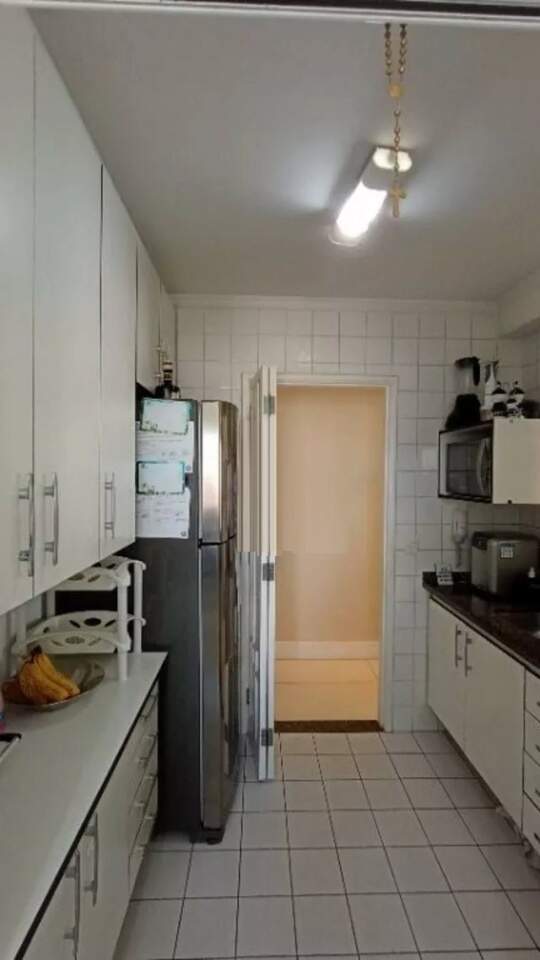 Apartamento à venda com 3 quartos, 75m² - Foto 4