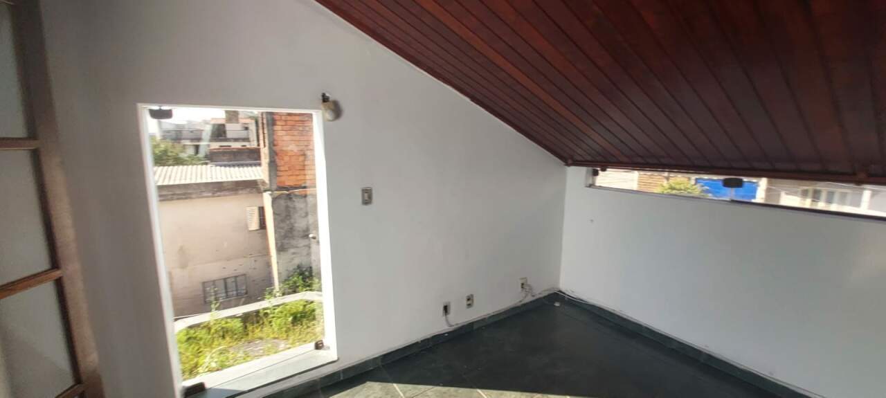 Sobrado à venda com 3 quartos, 270m² - Foto 22