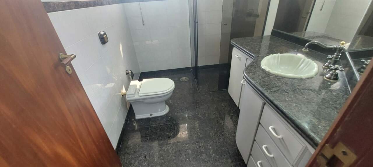 Sobrado à venda com 3 quartos, 270m² - Foto 24